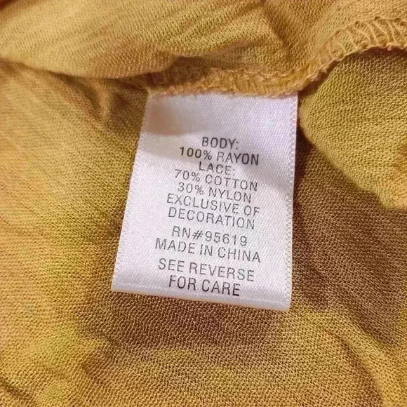 John Paul Richard Raelinn Floral Crochet Detail Mustard Yellow Blouse Top - Picture 6 of 10